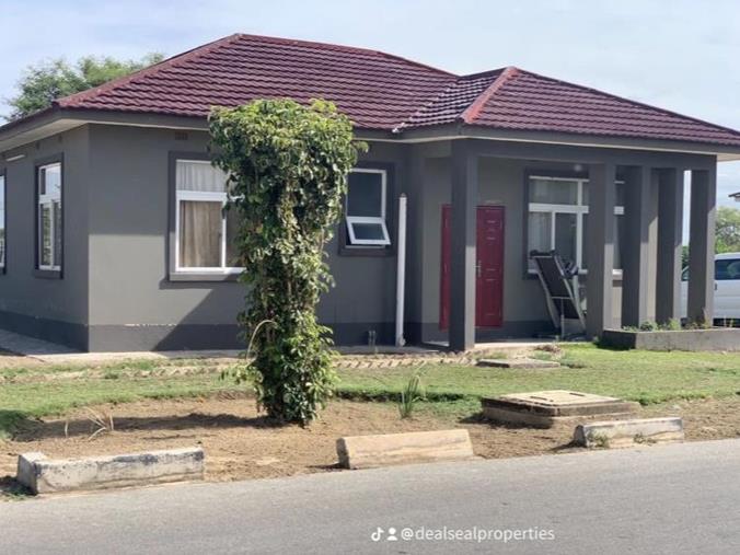 2 Bedroom House for Sale in Waterfalls