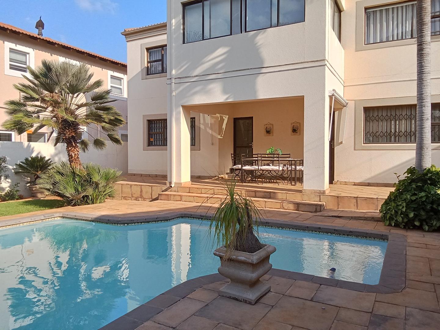 5 Bedroom House for sale in Kensington P24113889443