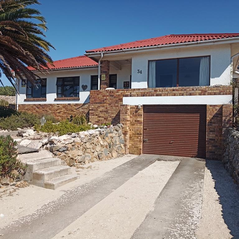 3 Bedroom House for sale in Saldanha Central 34 Beach Road P24