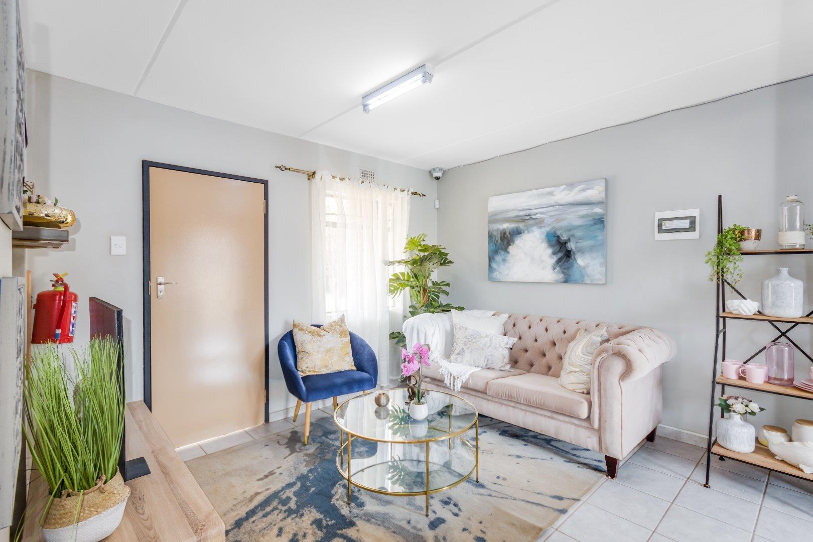 2 Bedroom Apartment / flat for sale in Devland 47 Lindt Street P24