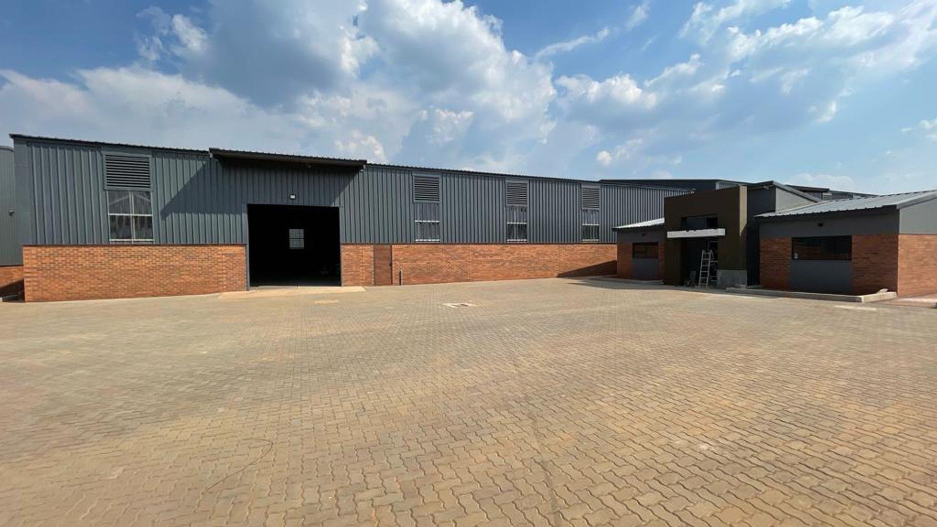 Industrial property to rent in Sunderland Ridge 378 S2 Westhills