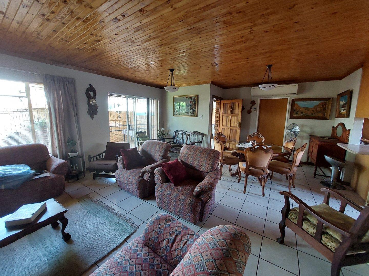 Townhouses for sale in Kimberley Kimberley Property