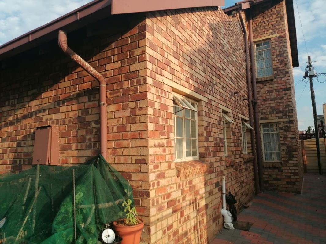 3 Bedroom House for sale in Actonville 964 Chetty Street P24113892862