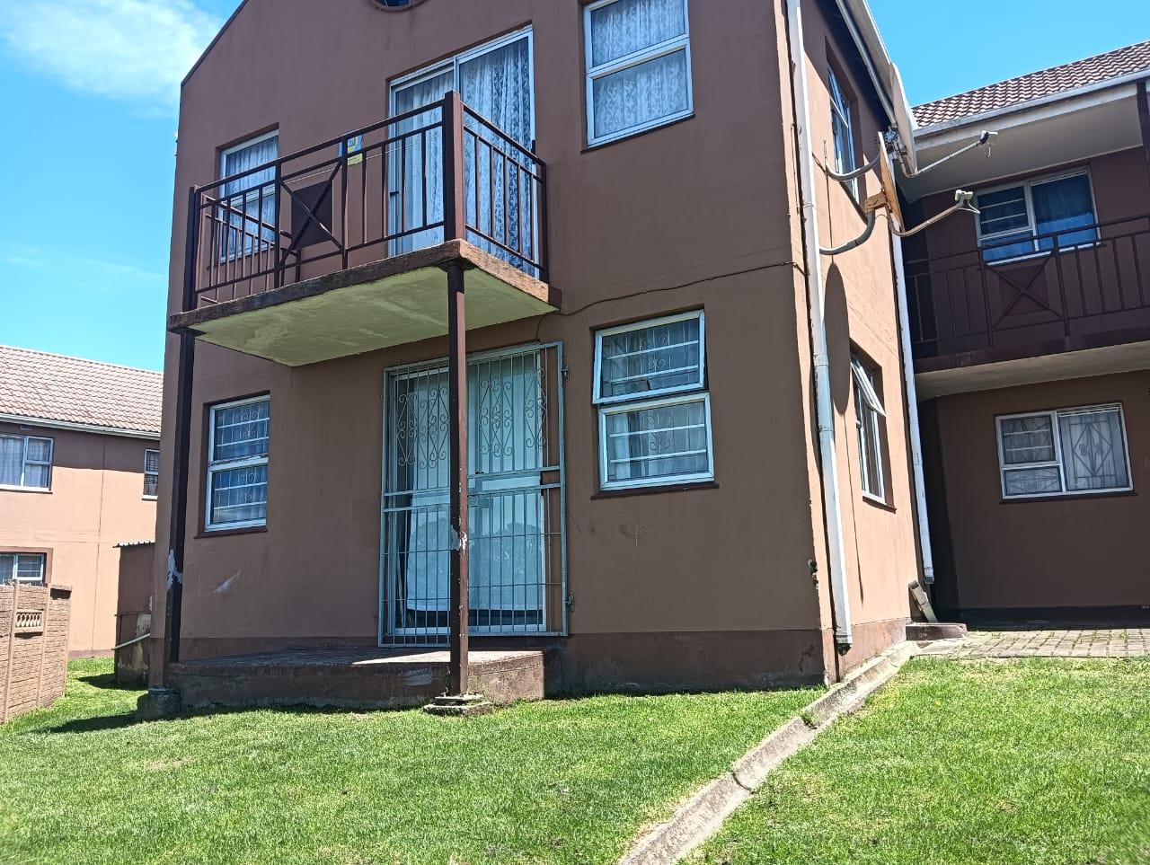 2 Bedroom House for sale in Buffalo Flats P24113893048