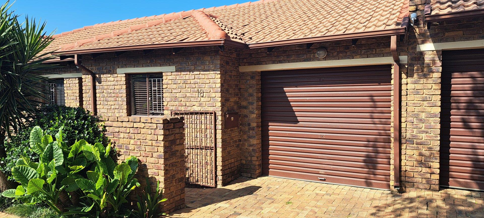 2 Bedroom Townhouse for sale in Honeydew Ridge Baltimore Unit 18