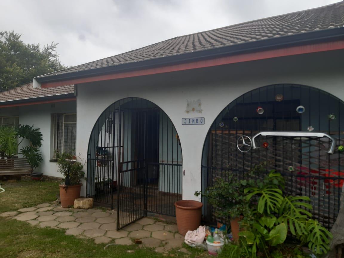 4 Bedroom House for sale in Modelkloof P24113893461