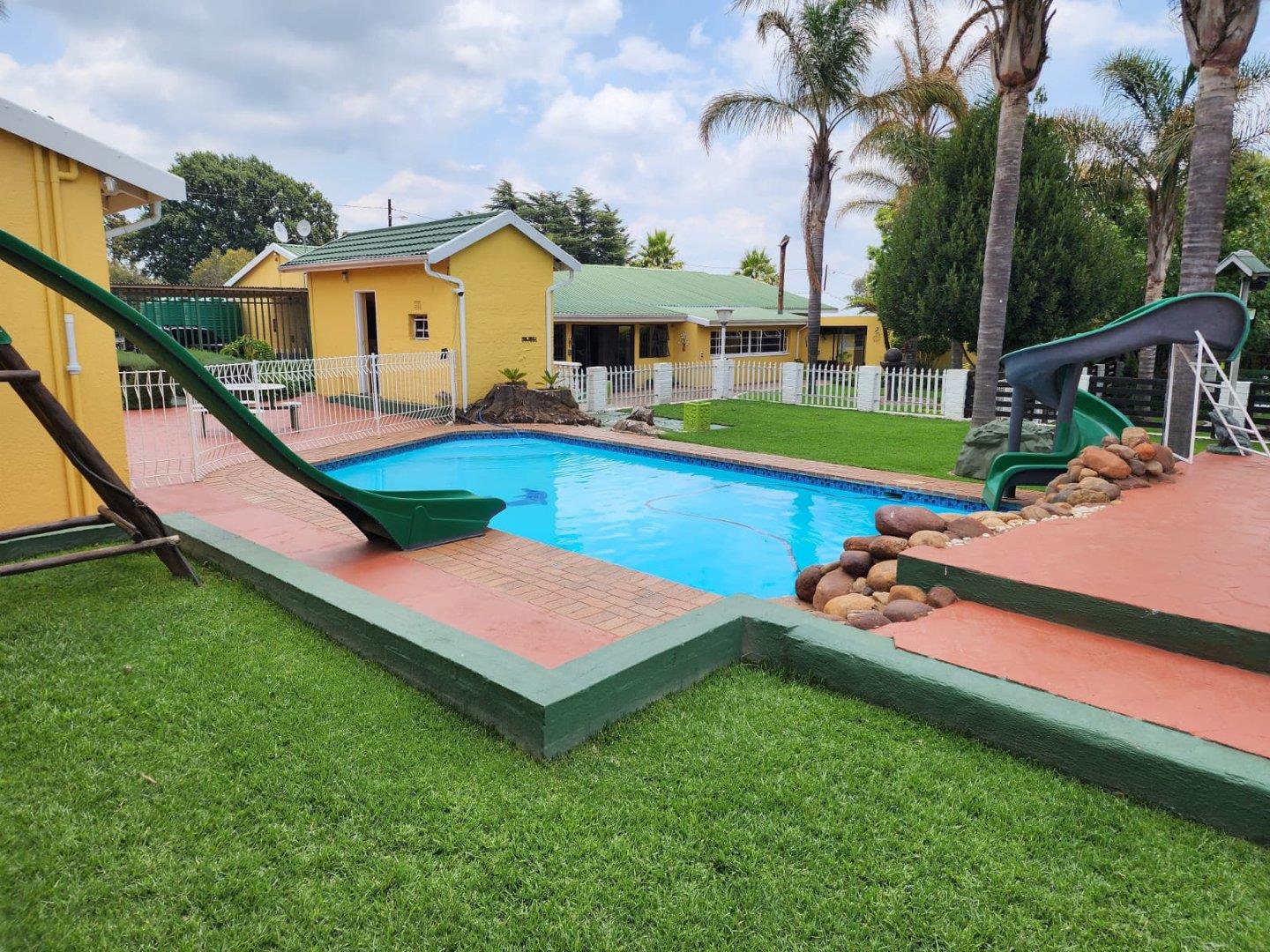 4 Bedroom House for sale in Eland Small P24113893682