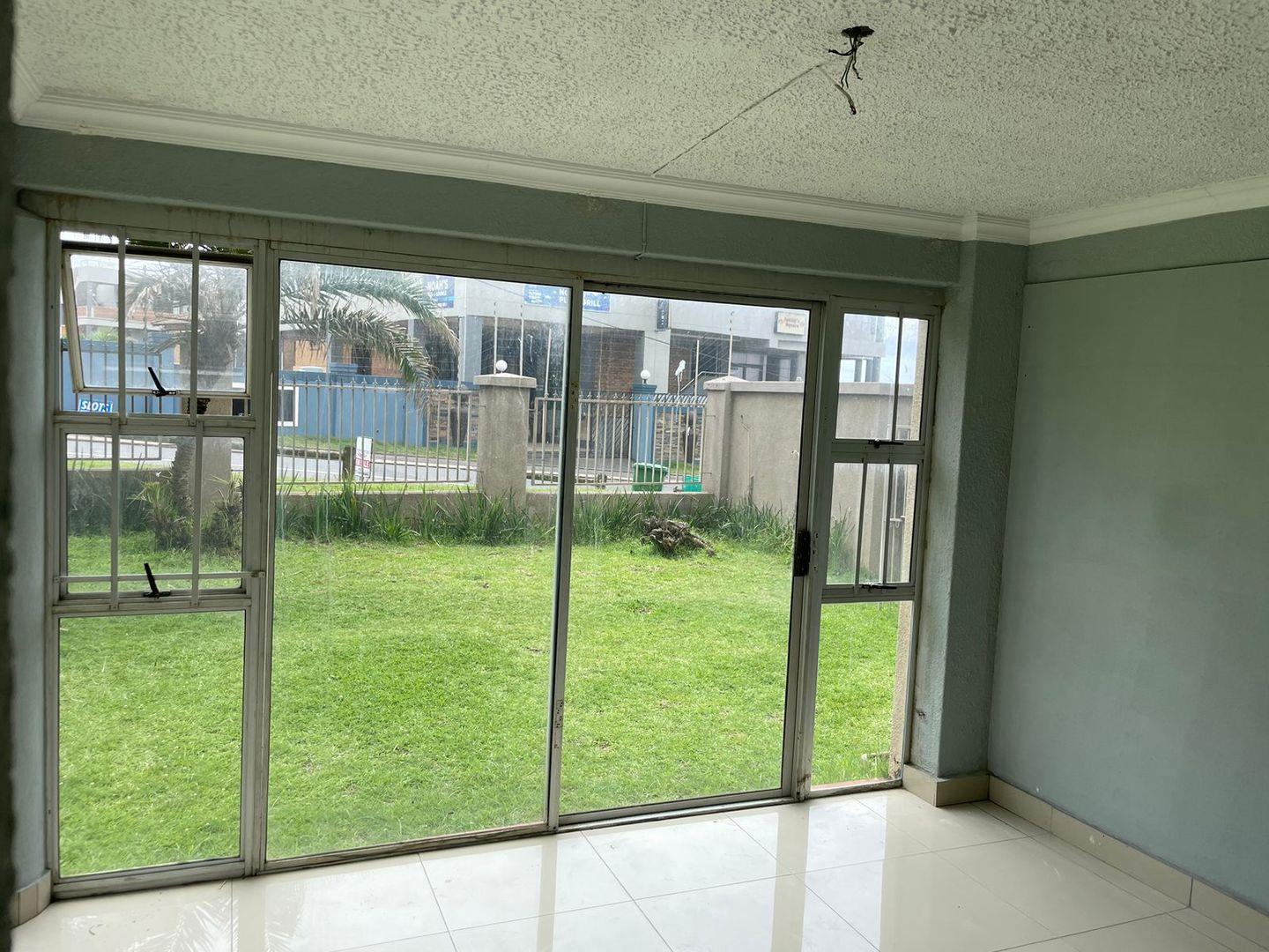 Bluff Property Apartments / flats for sale in Bluff