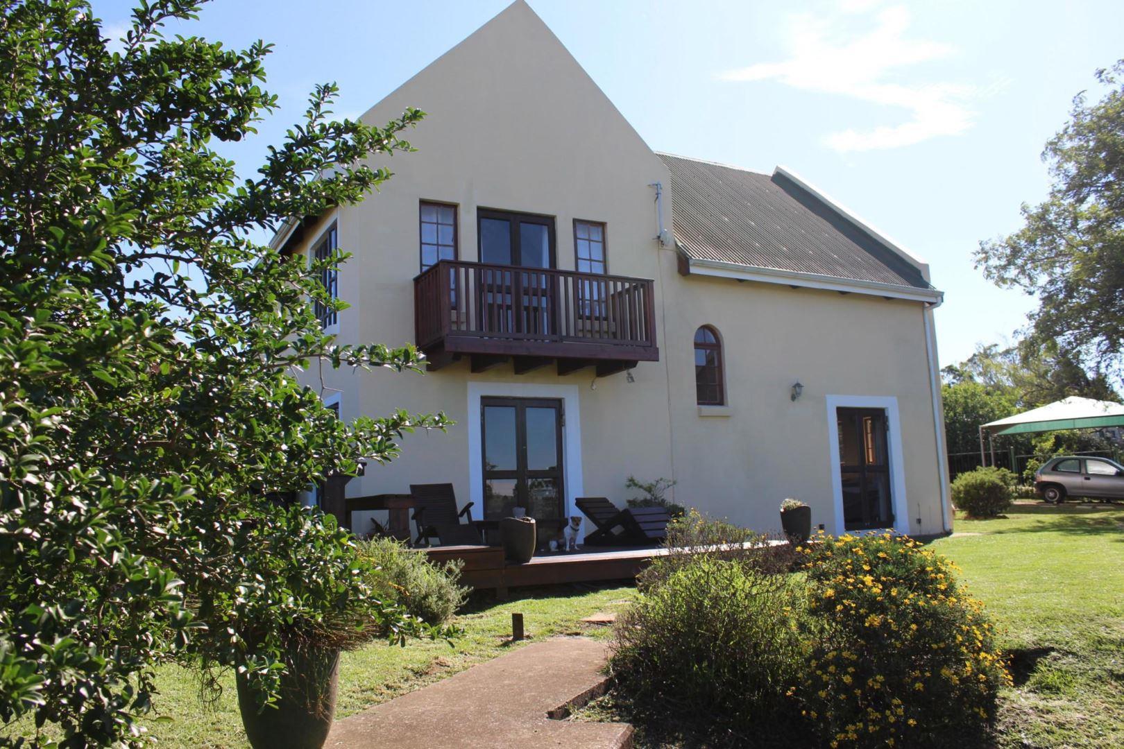 3 Bedroom House for sale in Cradock Heights 27 Strelitzia Street