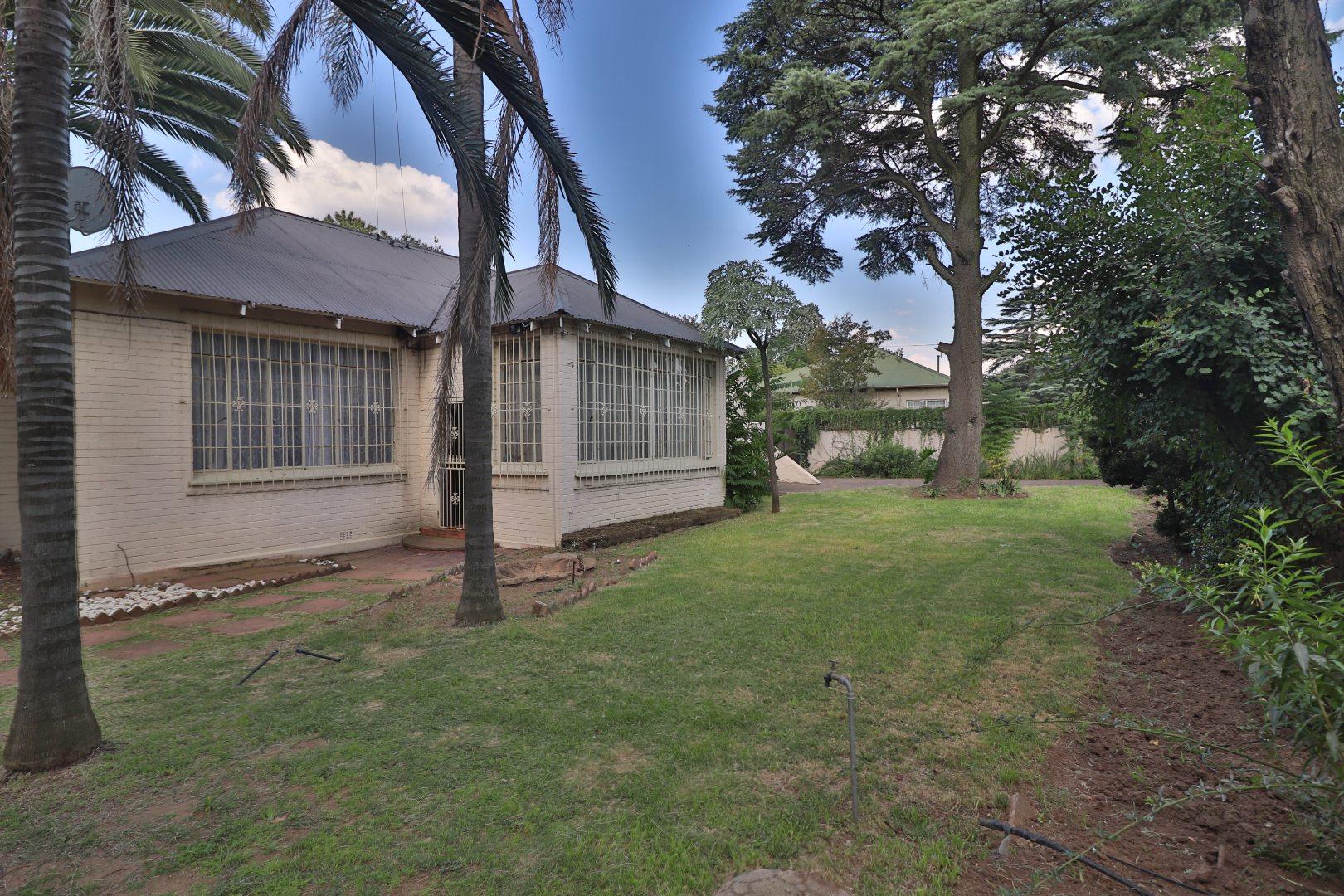 4 Bedroom House for sale in ber P24114278316