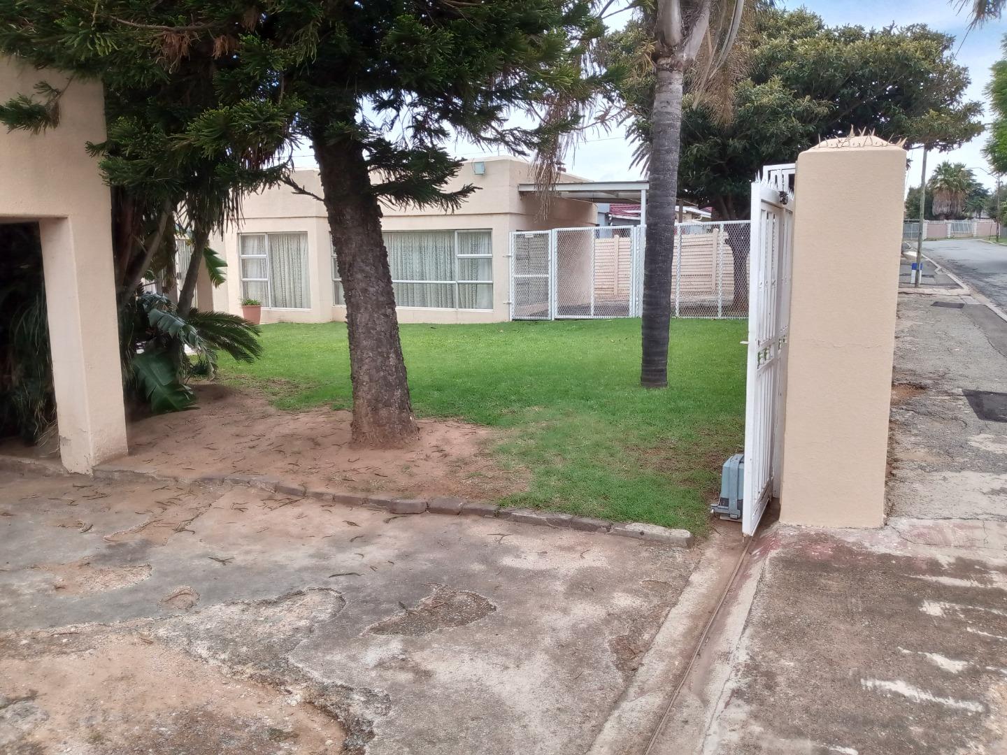 10 Bedroom House for sale in Tulisa Park 12 Austen Street P24113895979