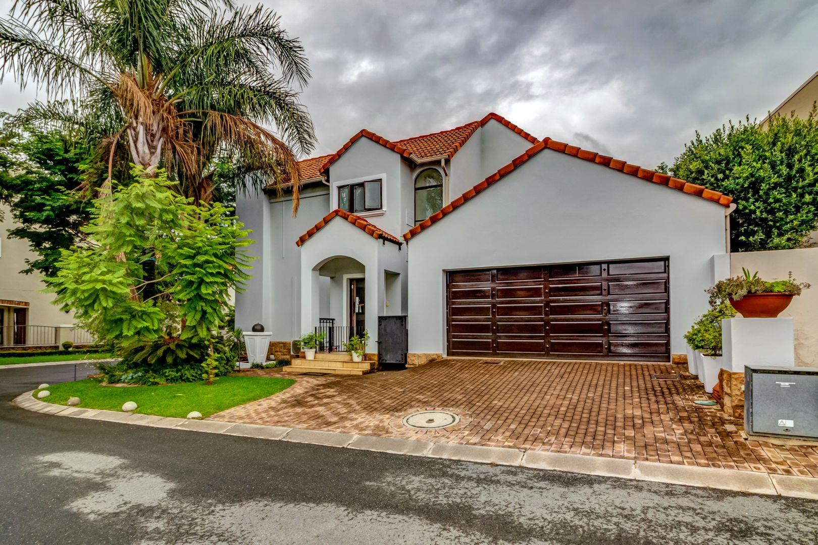 3 Bedroom House for sale in Broadacres P24113897549