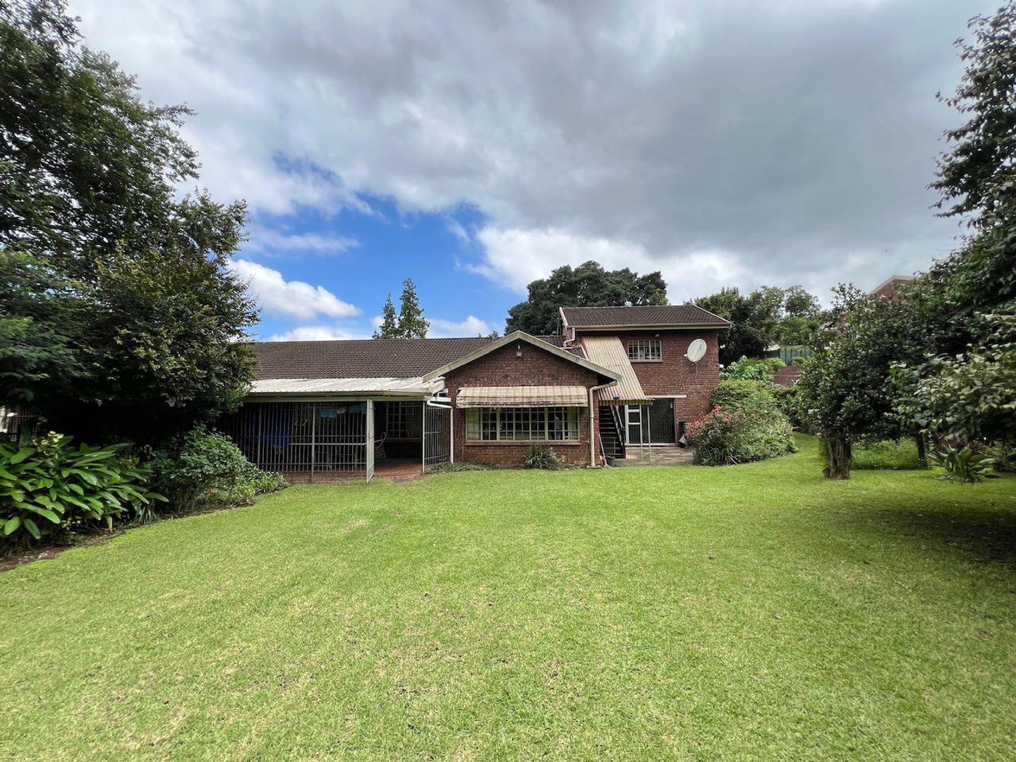 3 Bedroom Townhouse for sale in Chase Valley P24113899431