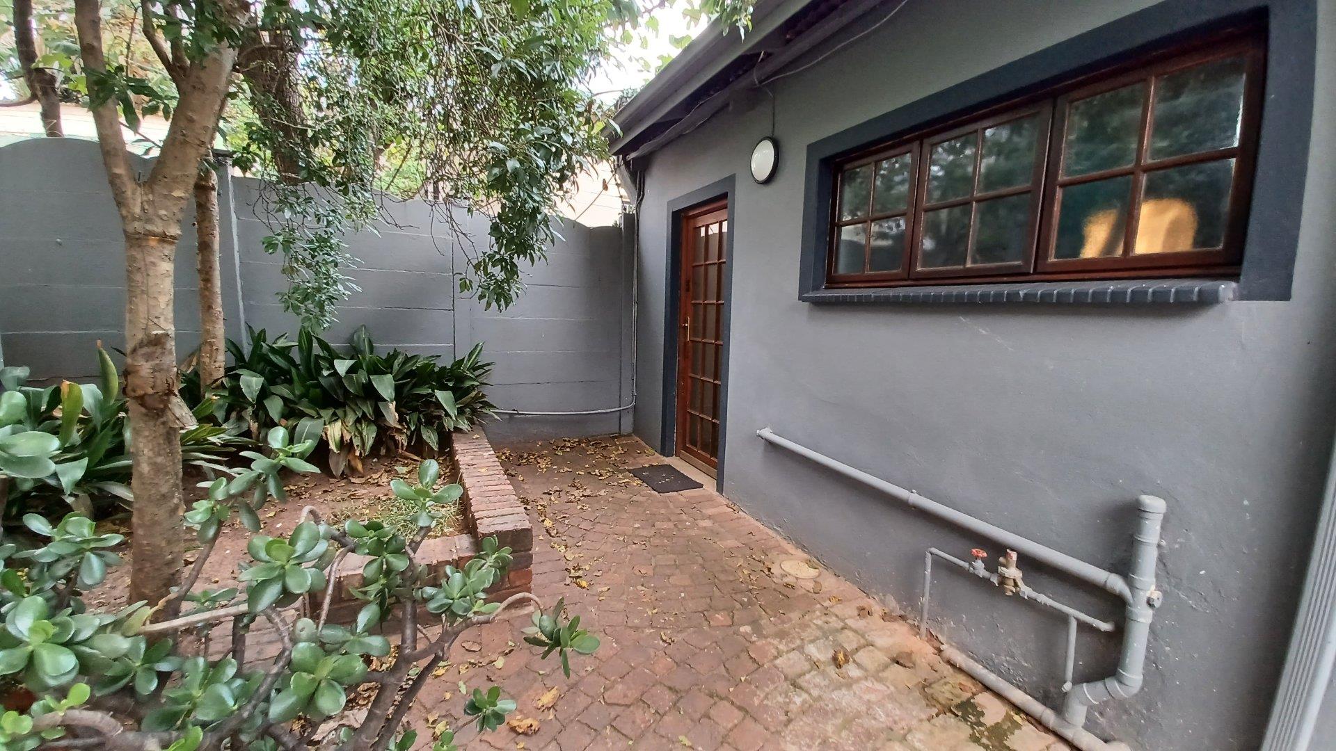 Apartments / flats to rent in Johannesburg Johannesburg Property