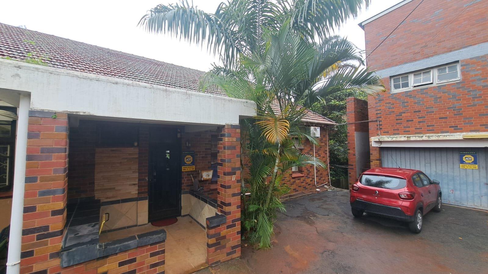 1.5 Bedroom House for sale in Glenwood P24113899896