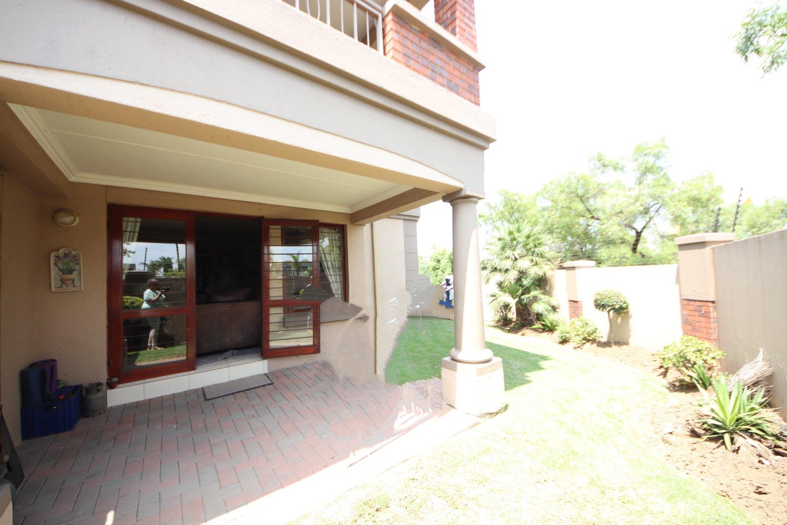 2 Bedroom Townhouse for sale in Dowerglen P24113901301