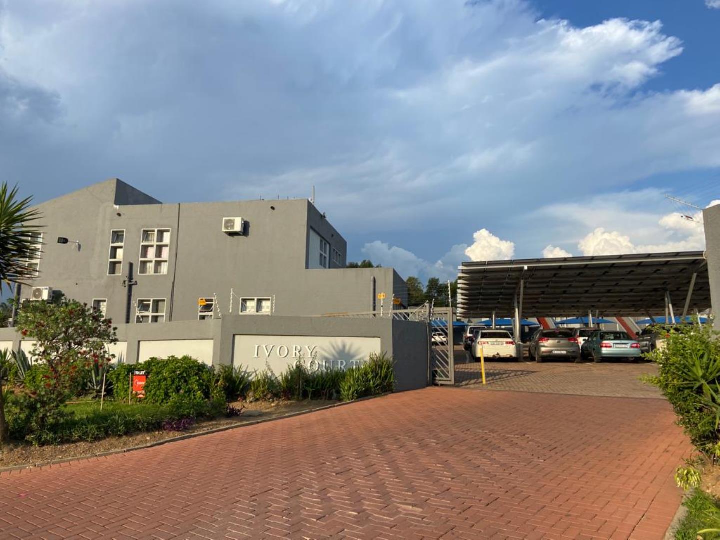 2 Bedroom Apartment / flat for sale in Winchester Hills P24113901905