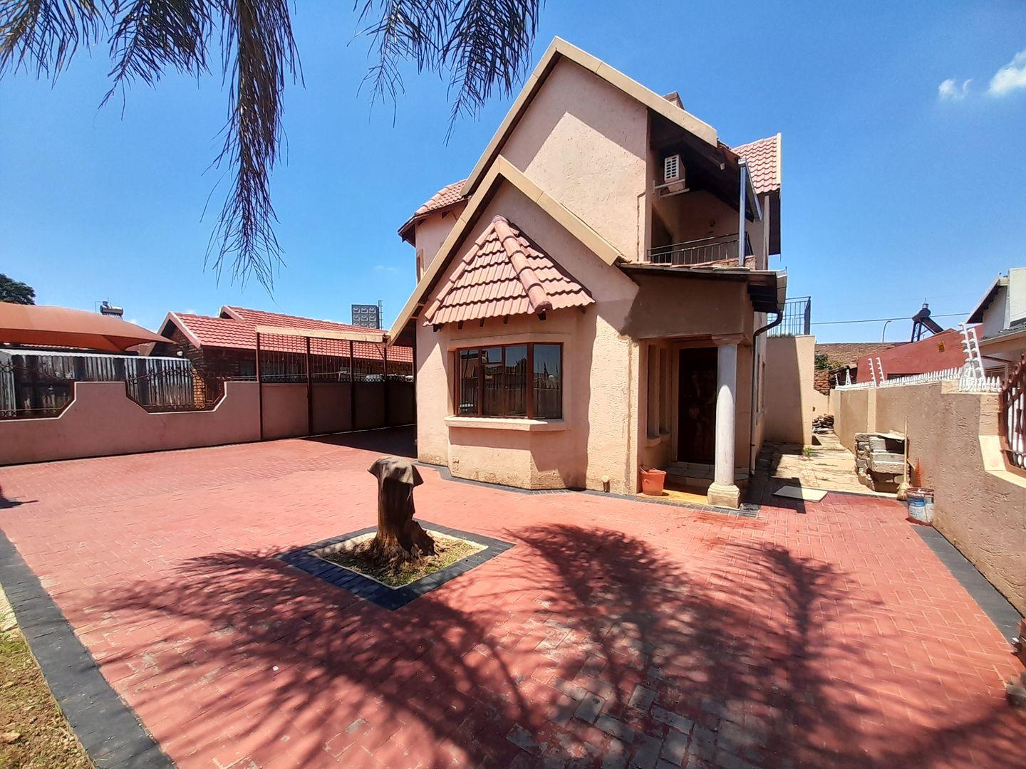 Atteridgeville Property Houses for sale in Atteridgeville