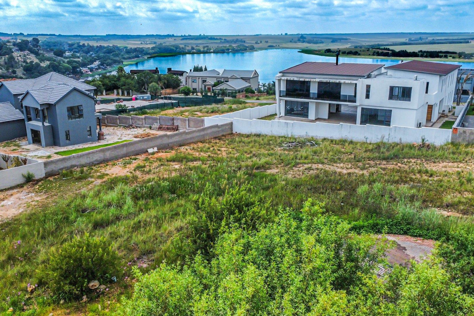 Aquavista Mountain Estate Property Property and houses for sale in