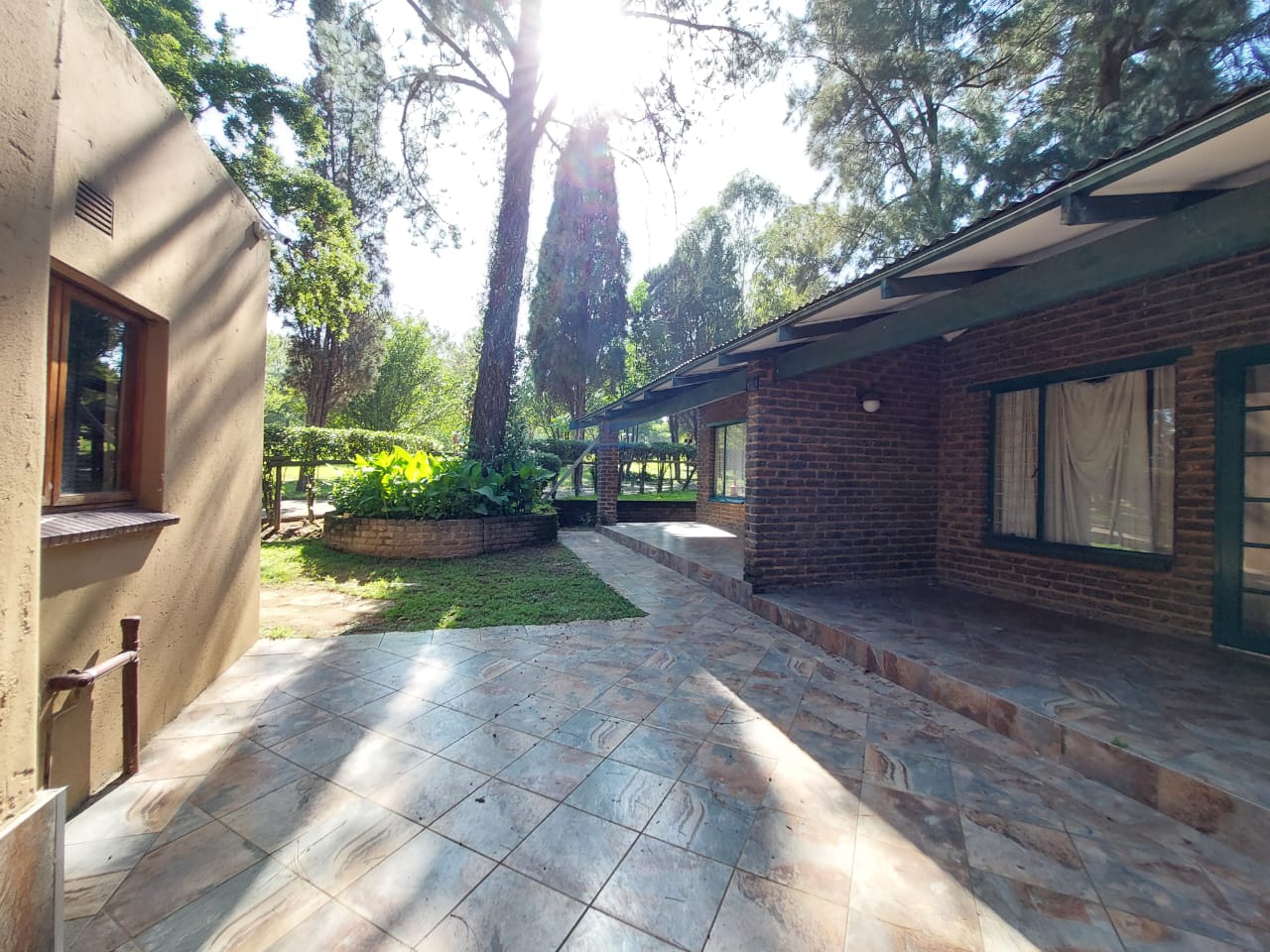 1 Bedroom Apartment / flat to rent in Ruimsig 14 Peter Rd, Tres Jolie