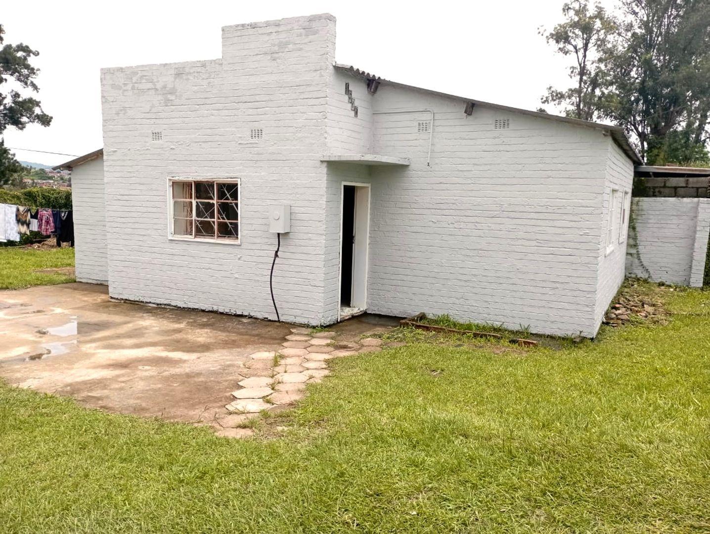 2 Bedroom House for sale in Edendale N P24113904523