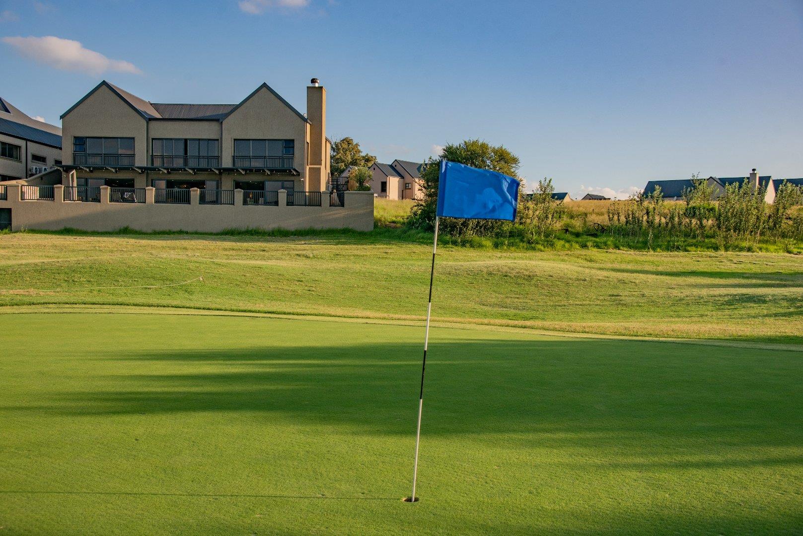 5 Bedroom House for sale in Heron Banks Golf Estate P24113905045