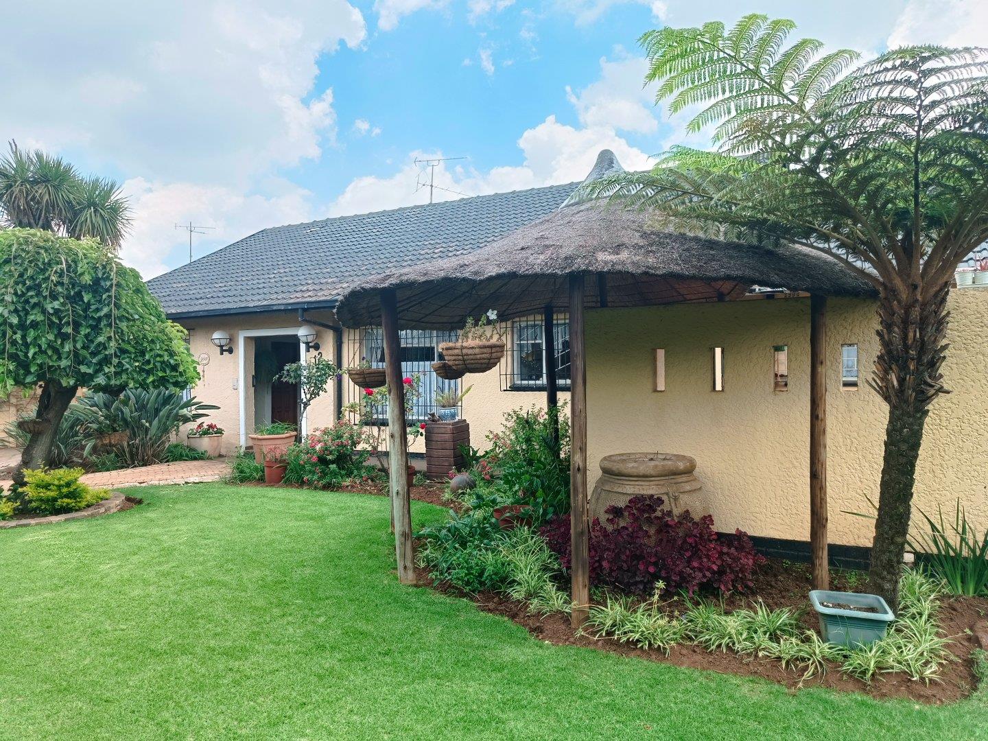 4 Bedroom House for sale in Greenhills 12 Raven Road P24111681707