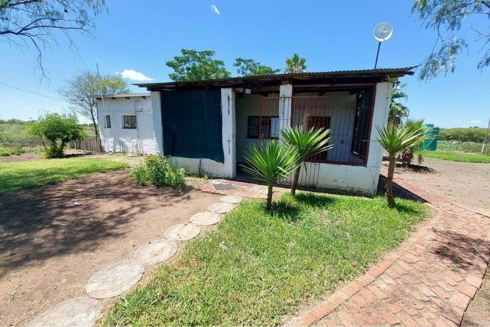 Farm for sale in Radium P24113004823