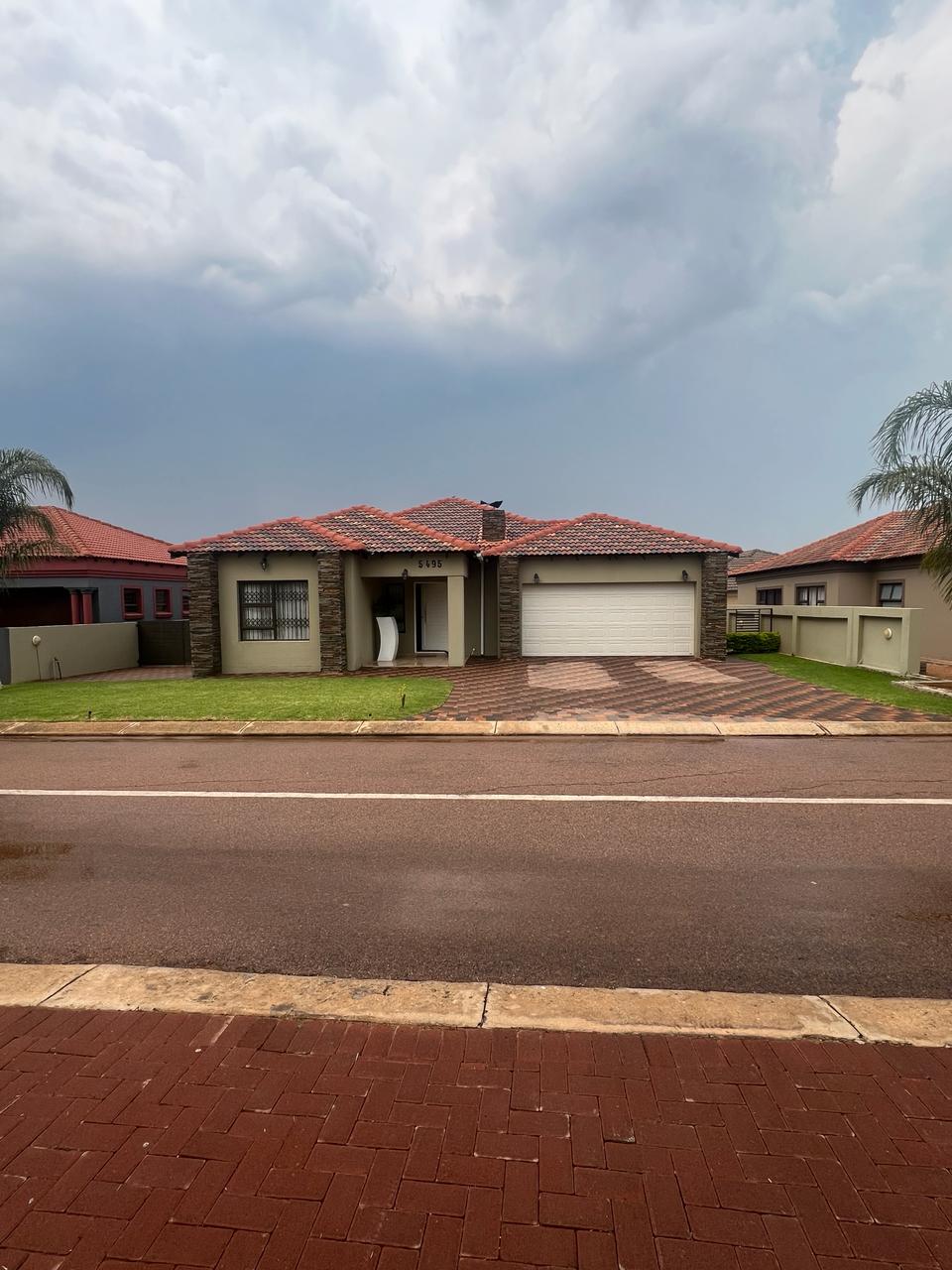 3 Bedroom House for sale in The Orchards P24113908053