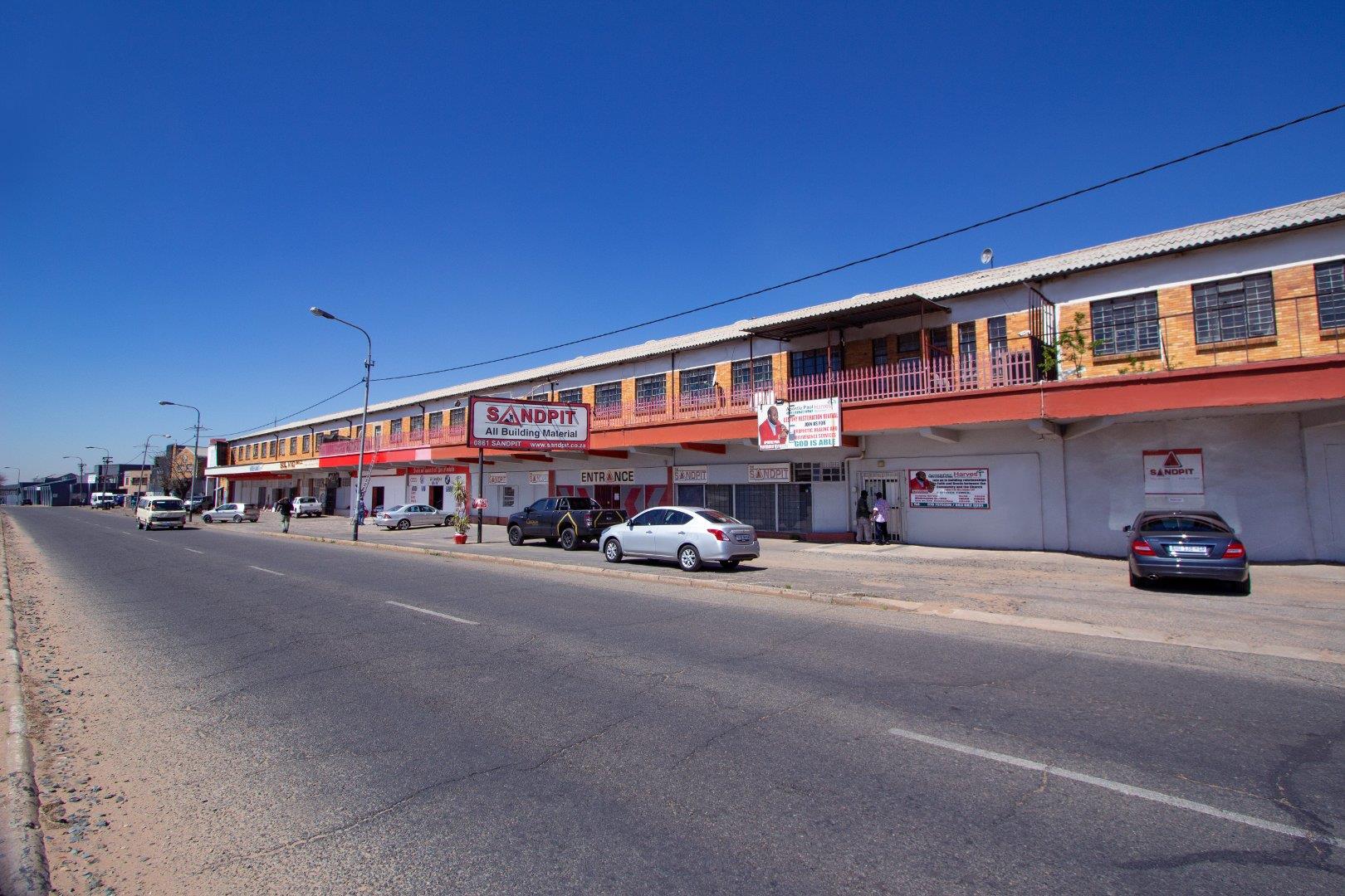 Industrial property to rent in Malvern East P24114073730