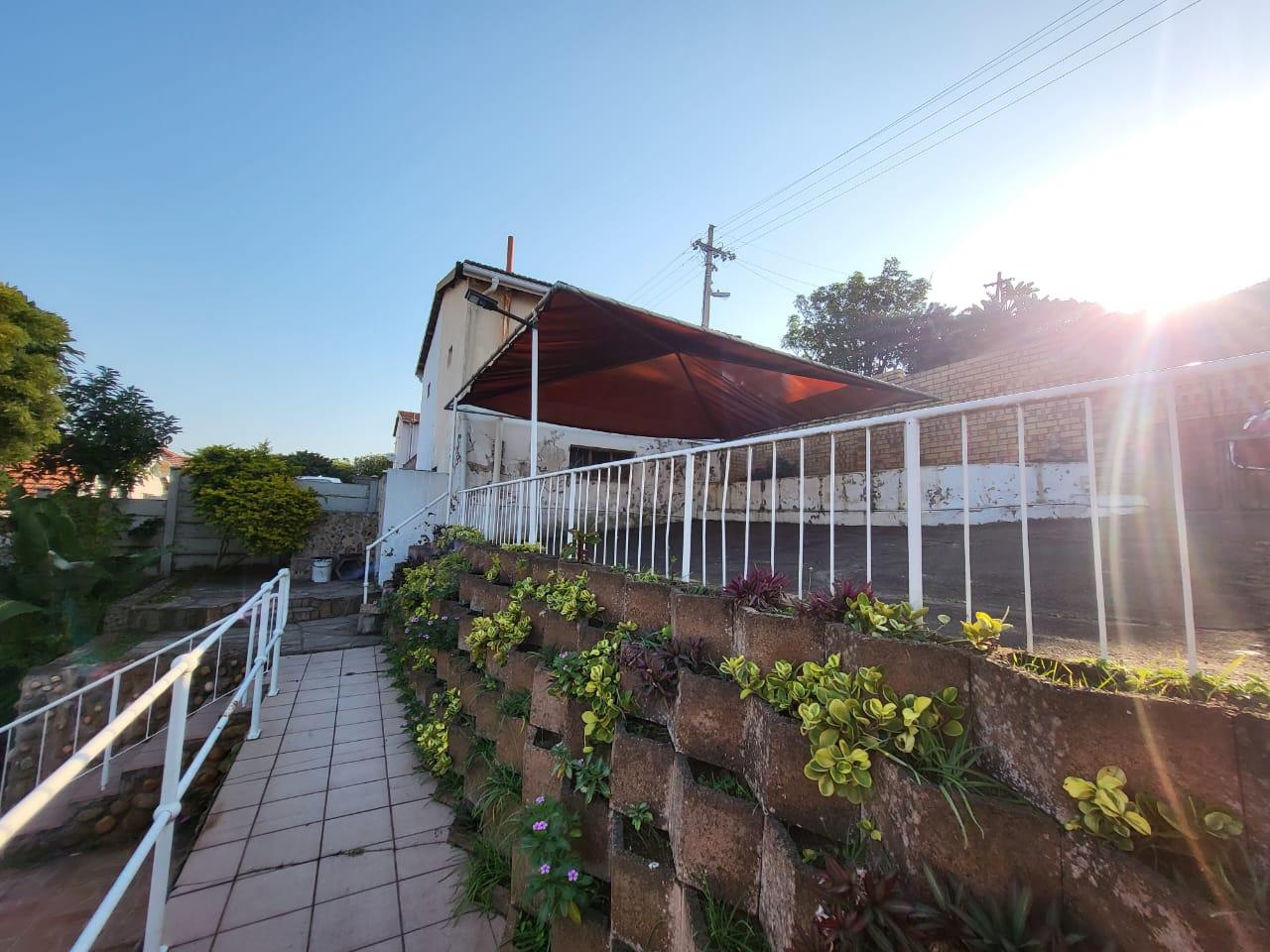 3 Bedroom House for sale in Grosvenor 38 Grenville P24113911753