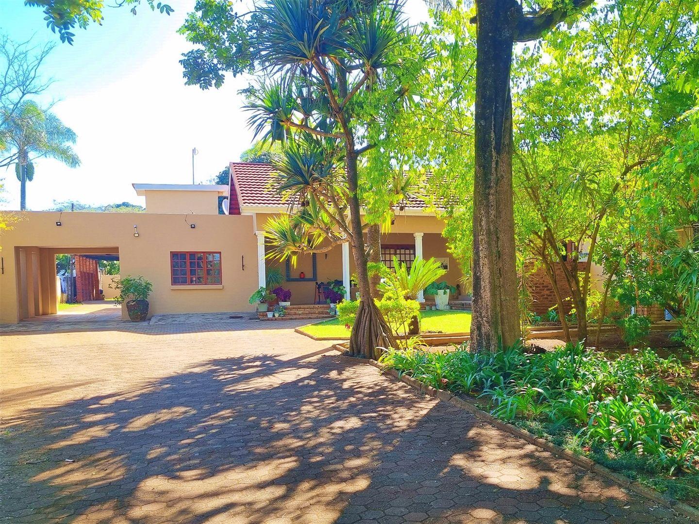 8 Bedroom House for sale in Louis Trichardt P24113025723