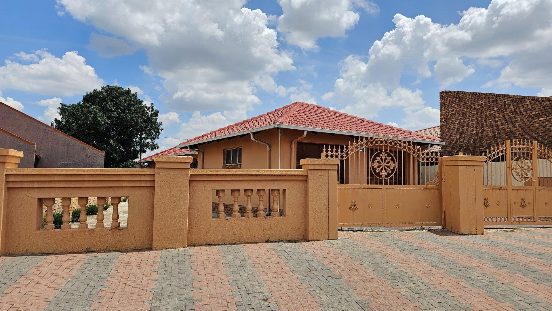 Soshanguve Bb Property Property and houses for sale in Soshanguve Bb