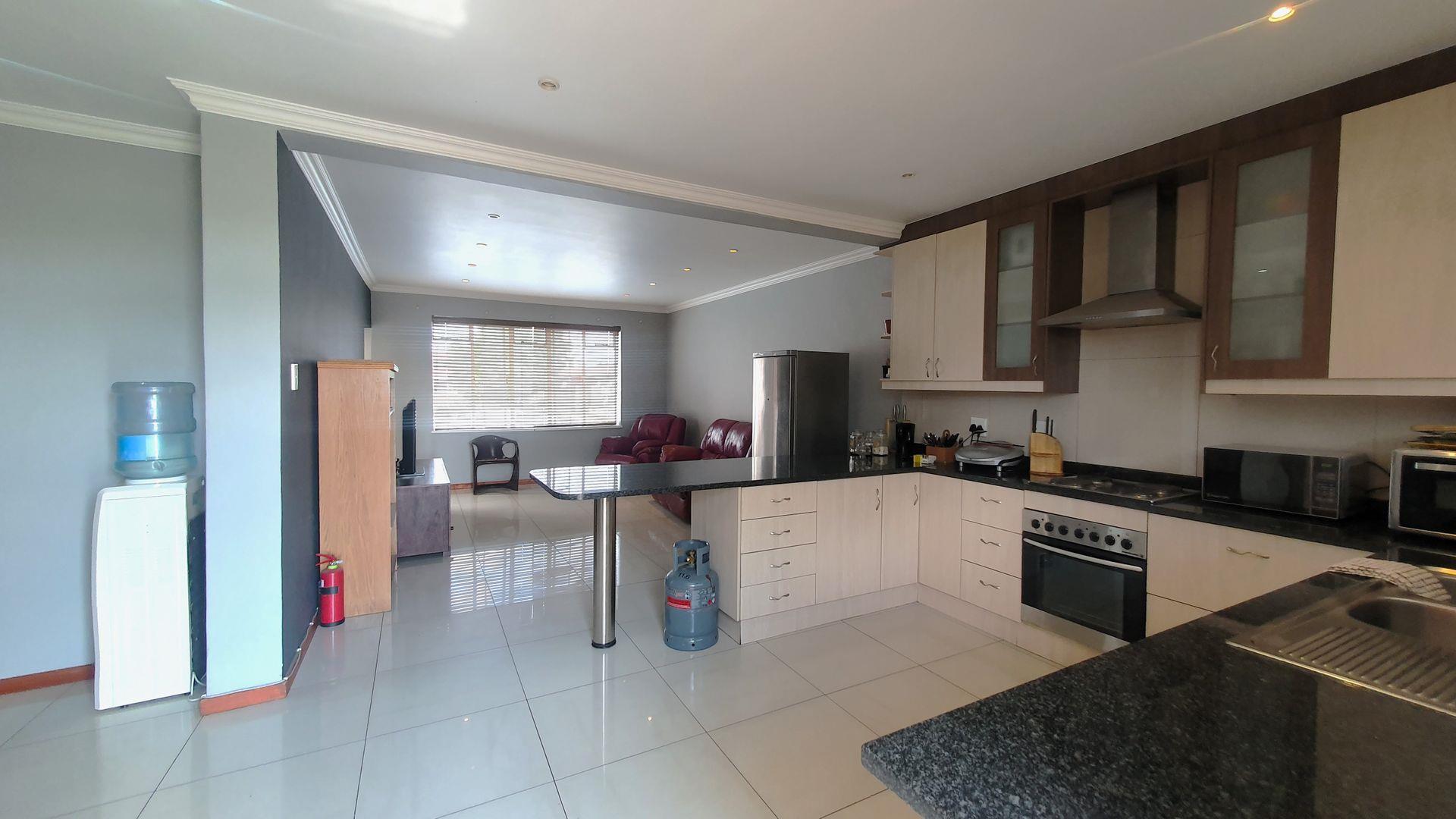 2 Bedroom Apartment / flat for sale in Lambton P24113912415