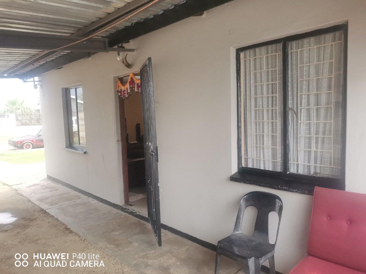 2 Bedroom House for sale in Acaciaville P24113913058