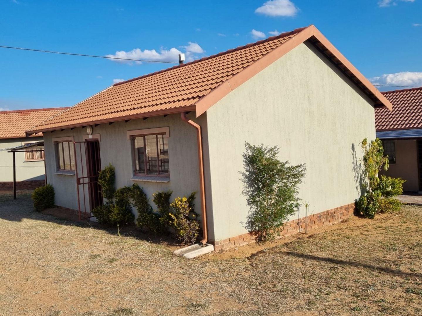 2 Bedroom House for sale in Karino P24113913483