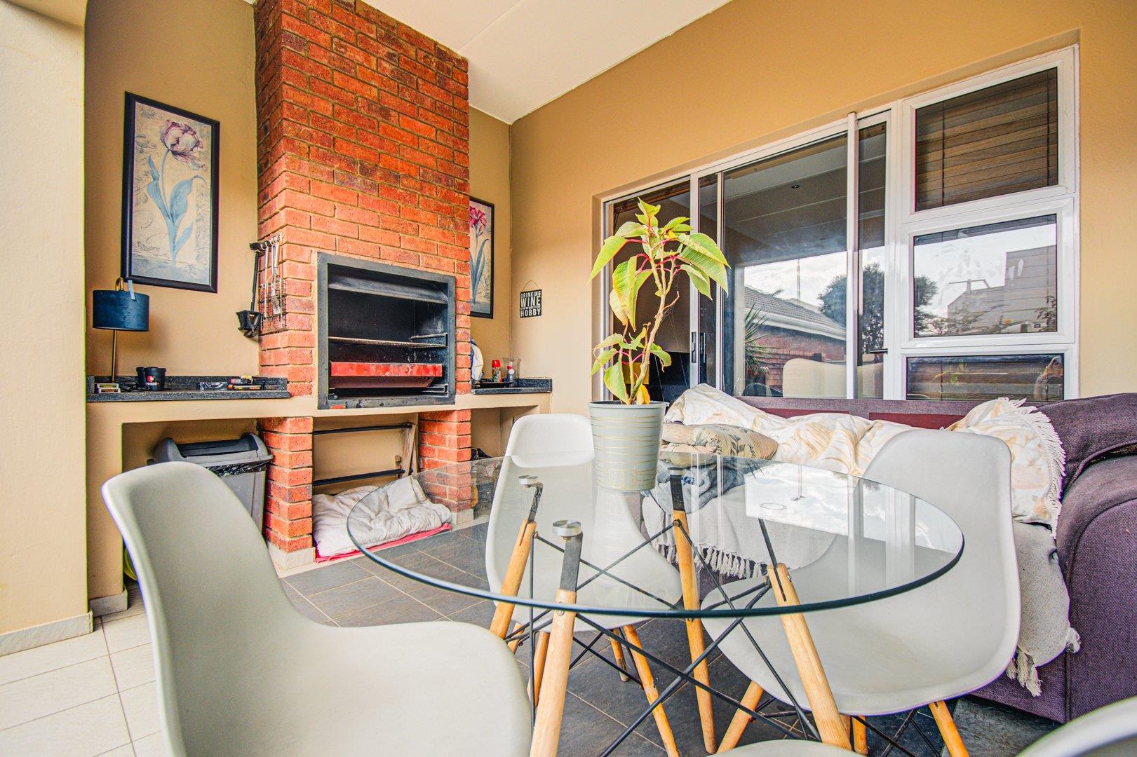 Bushwillow Park Estate Property Townhouses for sale in Bushwillow Park Estate