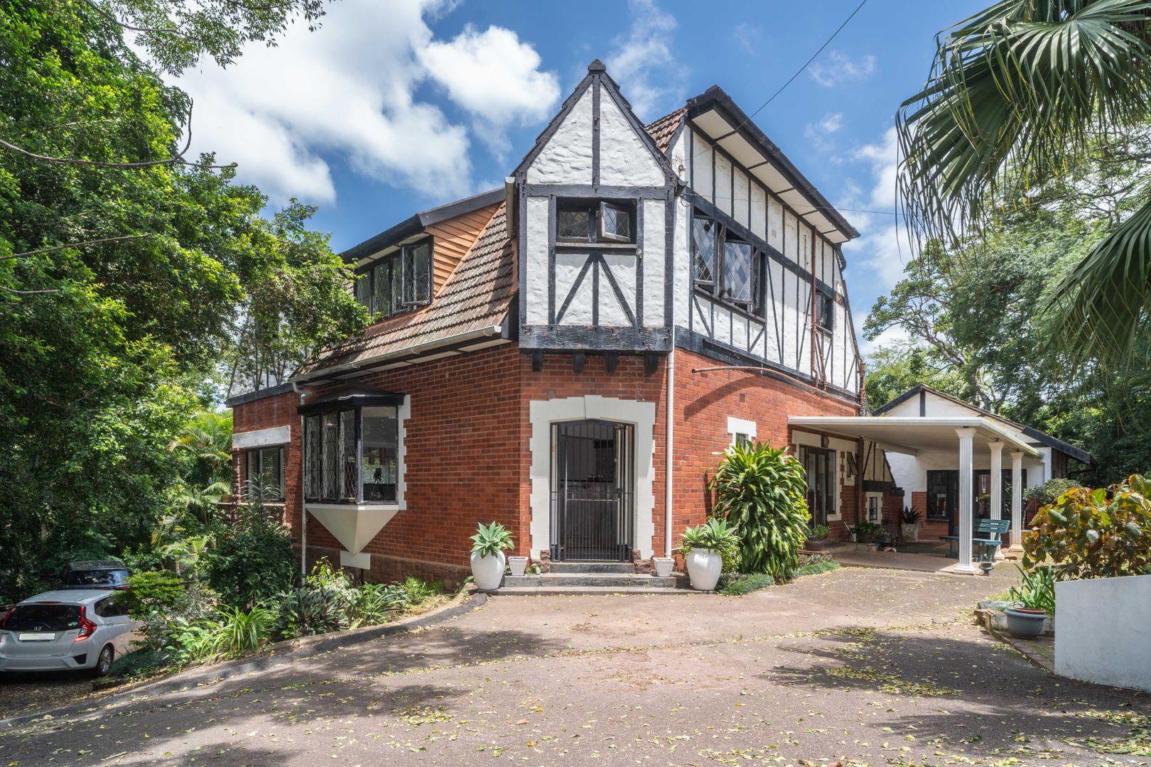 5 Bedroom House for sale in Woodside 25 Selbourne Road P24113914611