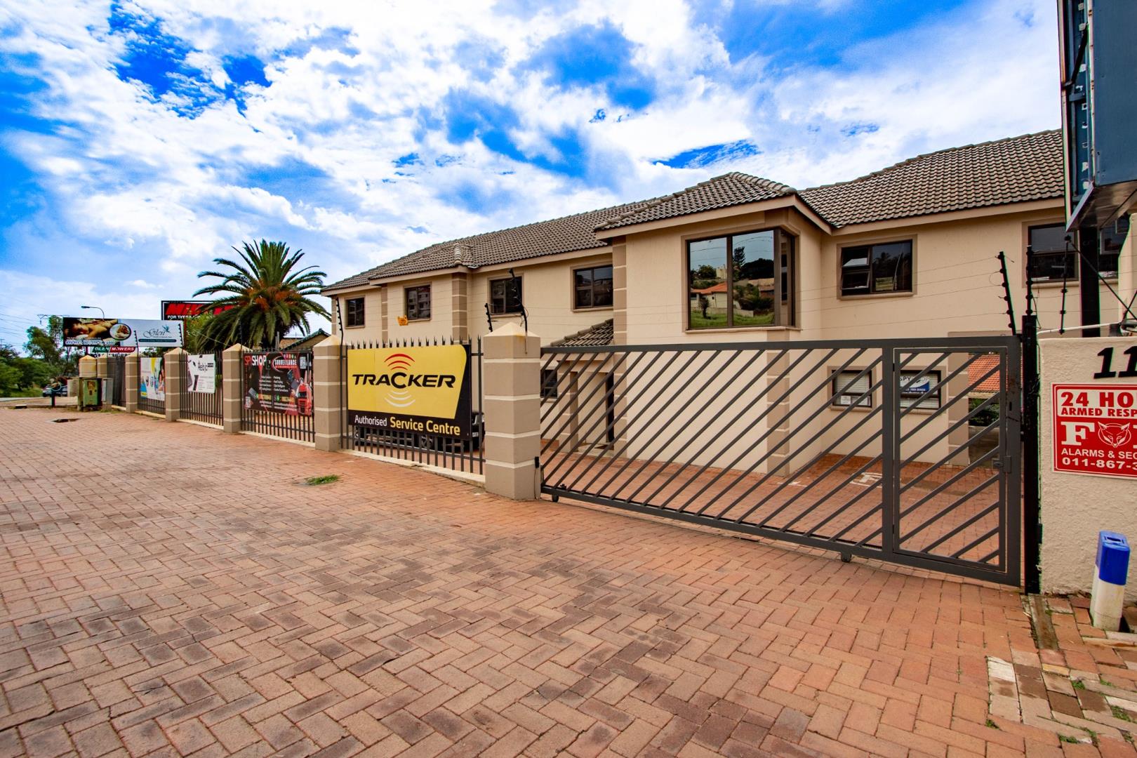 Commercial property for sale in Oakdene P24113915757