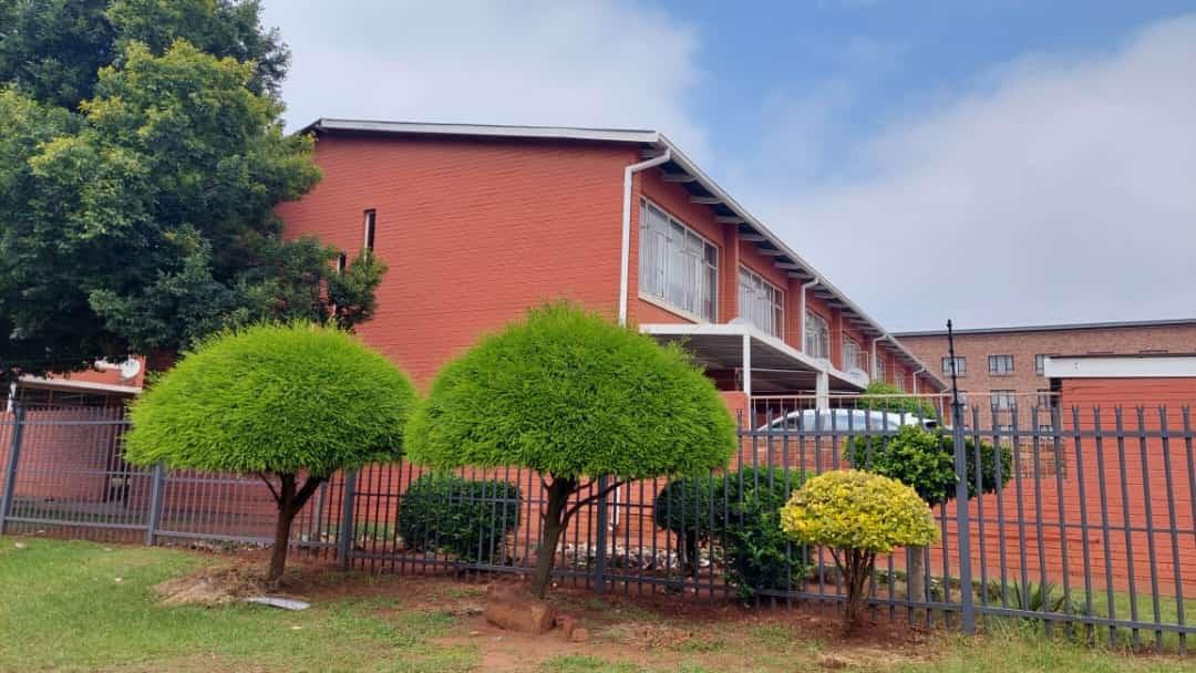 3 Bedroom Townhouse for sale in Silverton P24113917309