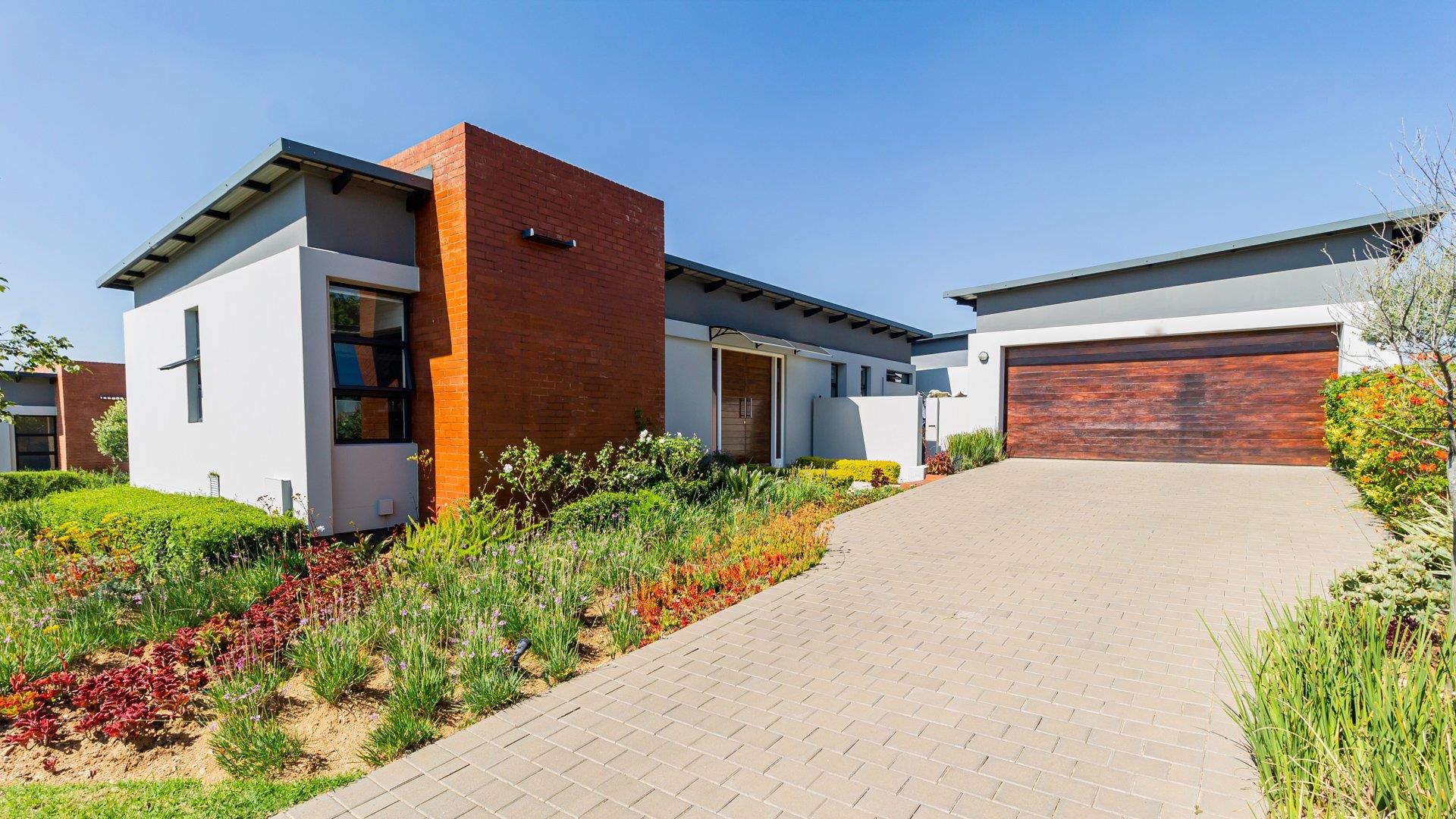 3 Bedroom House for sale in Jackal Creek Golf Estate P24112476588