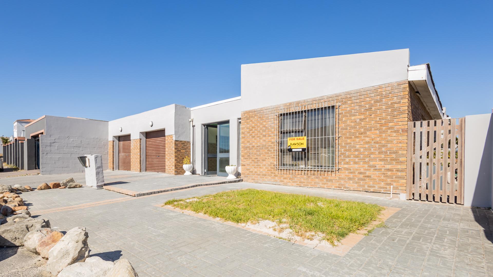 Pelican Heights Property Houses for sale in Pelican Heights