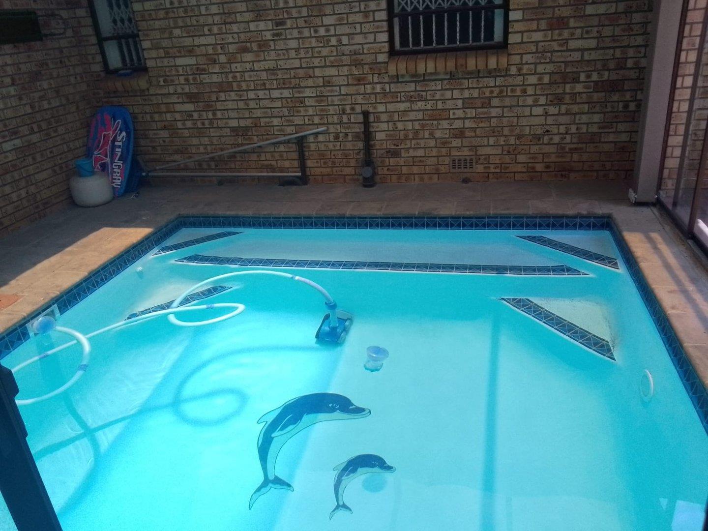 4 Bedroom Townhouse for sale in Vanderbijlpark SW 5 P24113919068