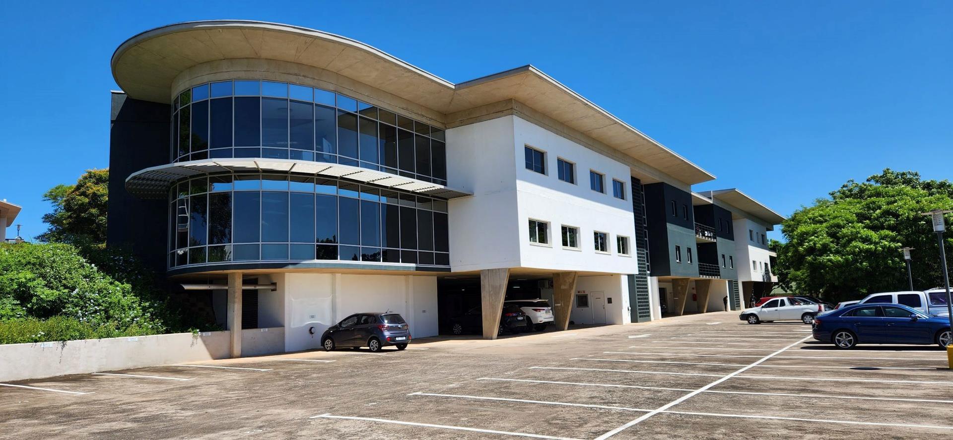 Commercial property to rent in La Lucia P24113919427