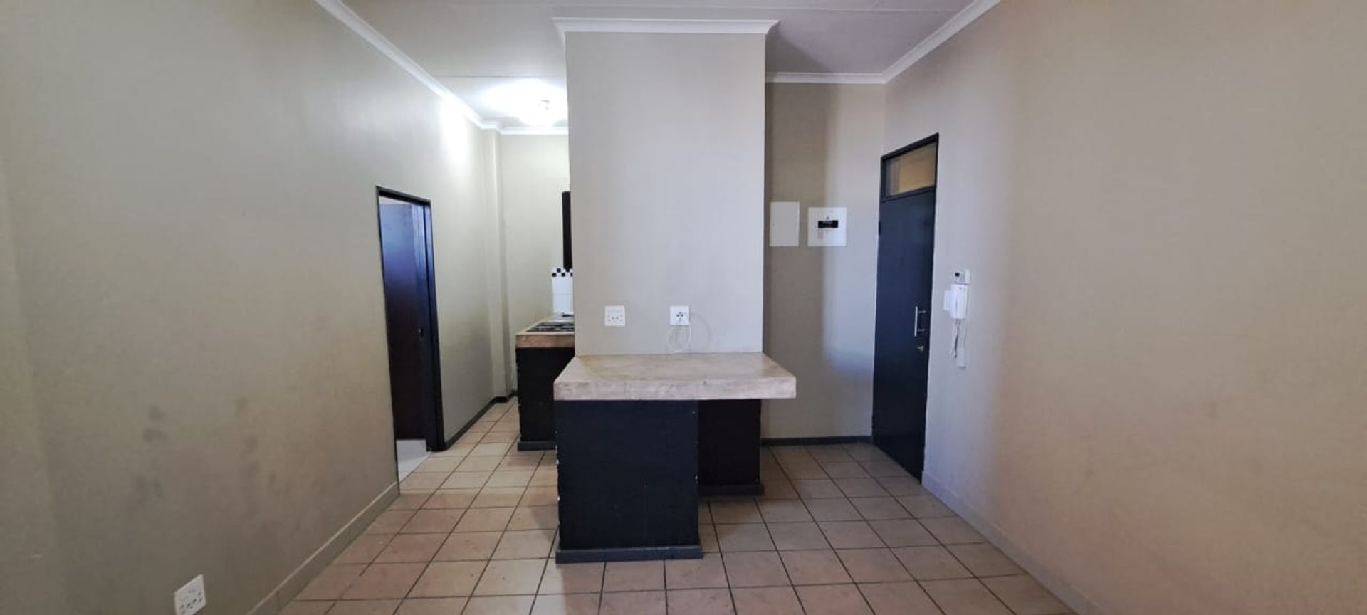1 Bedroom Apartment / flat for sale in Braamfontein P24113919929