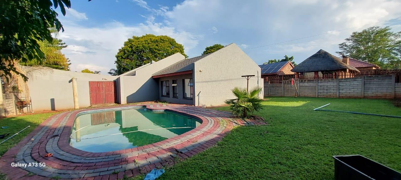 3 Bedroom House to rent in The Orchards P24113921459