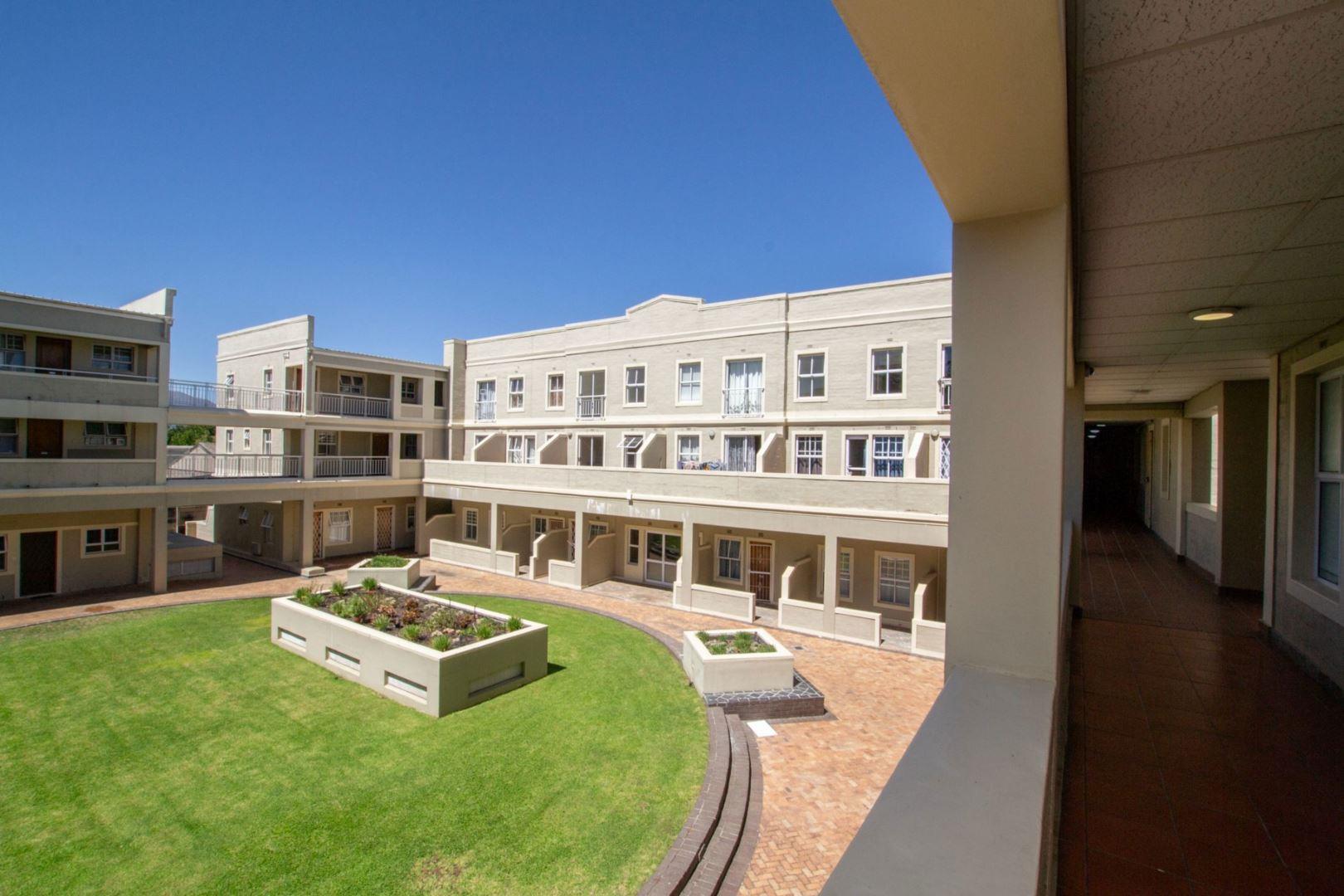Apartment / flat for sale in Stellenbosch Central 208 Bird Street