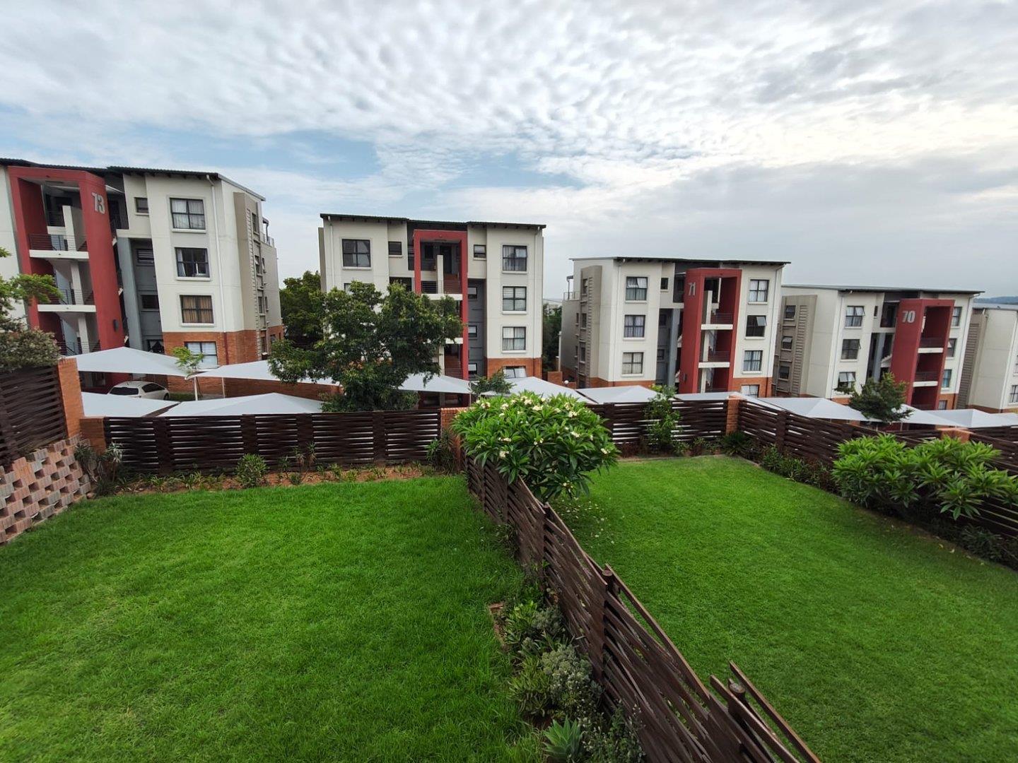 2 Bedroom Apartment / flat for sale in Fourways 1 Broadacres Drive