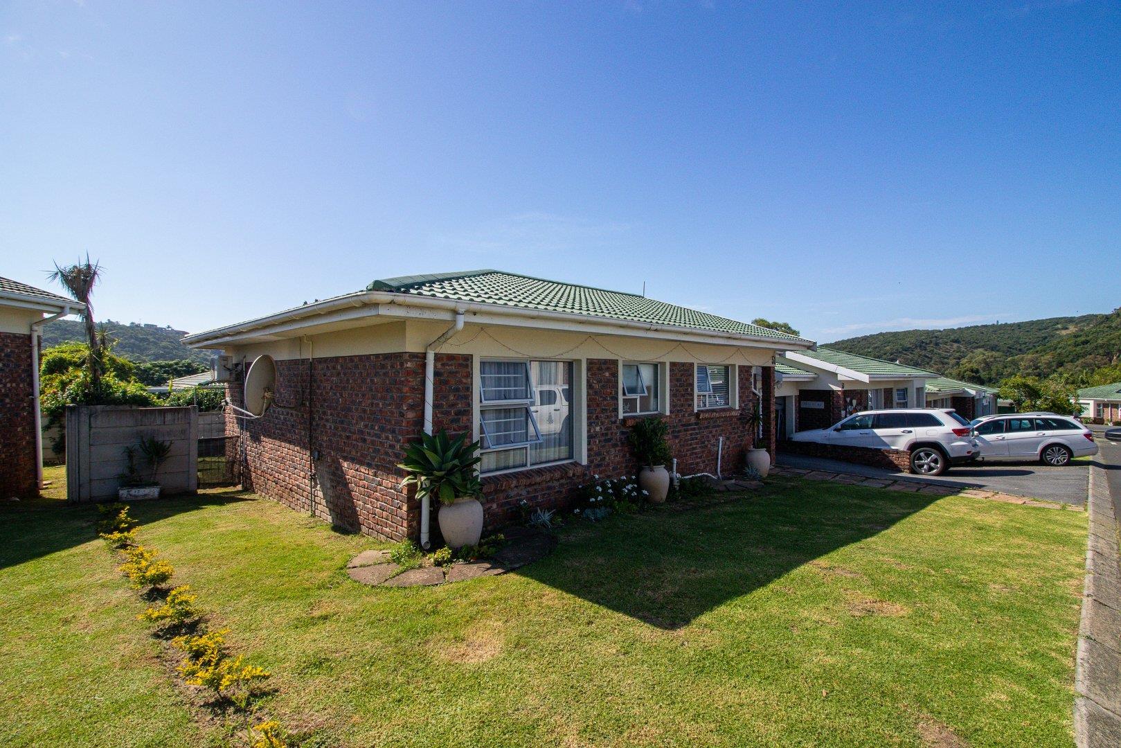 Abbotsford, East London Property Townhouses for sale in Abbotsford