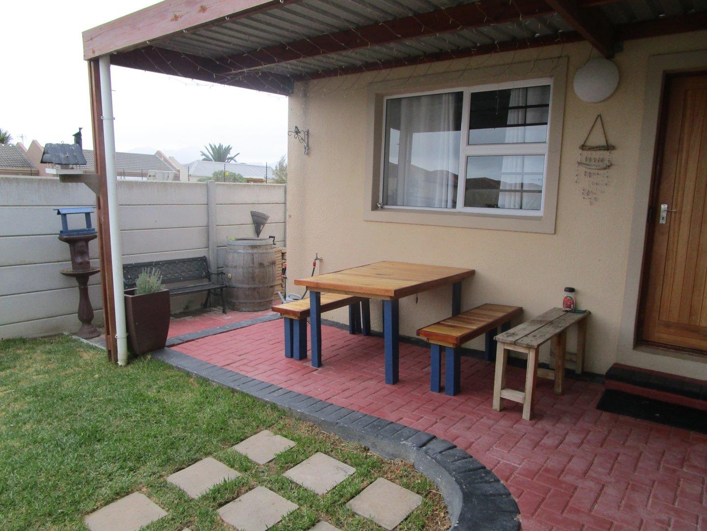 2 Bedroom Townhouse for sale in Admirals Park P24113922100